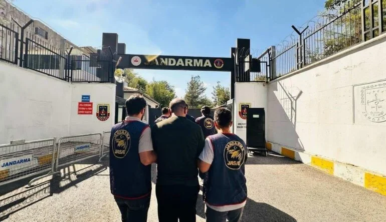 Diyarbakır’da Aranan 67 Kişi Yakalandı