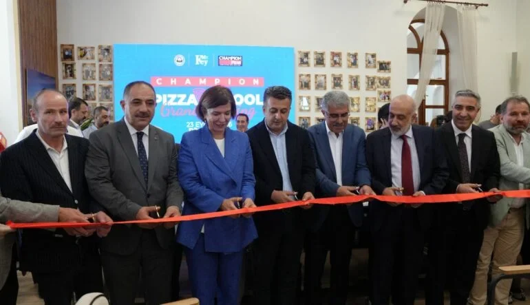 Diyarbakır’da Yöresel Ürünler Pizzayla Buluştu