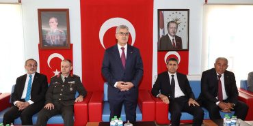 HSlGLDjXoAApm6v