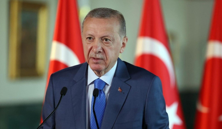 Erdoğan’dan Meloni’ye Tebrik Mesajı