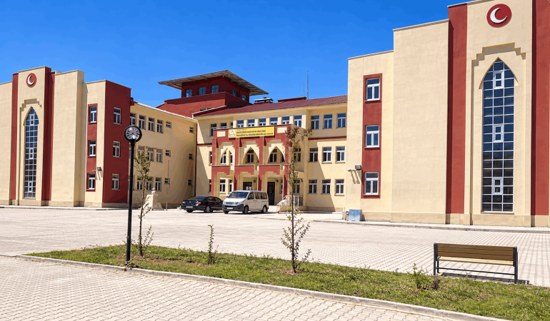 Asansör kazasında yaralanan öğrenci hayatını kaybetti