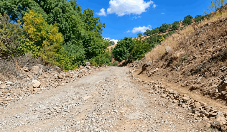 Köylülerden Yol Çağrısı: “Biz Sadece Yol İstiyoruz”