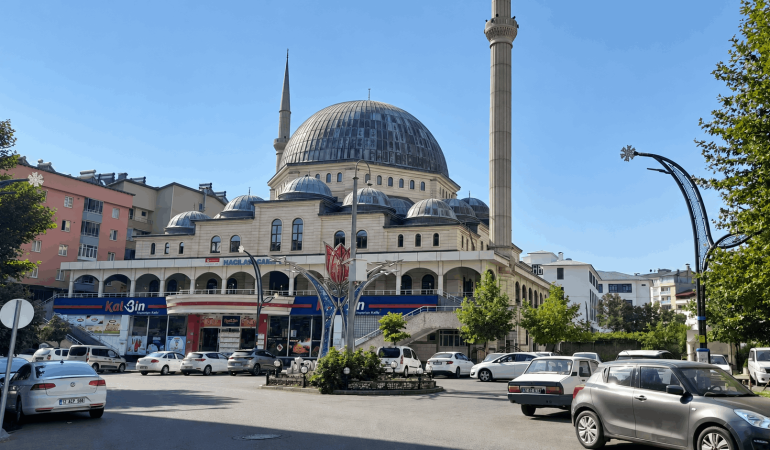 Bingöl’de Hacılar Camisi için dikkat çeken çağrı