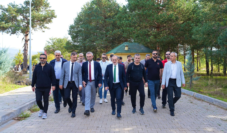 Üniversite Kampüsünde Sağlık Yürüyüşü