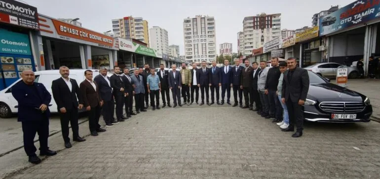 MHP’li Özcoşkun, 3. Sanayi Sitesi Esnafıyla Bir Araya Geldi