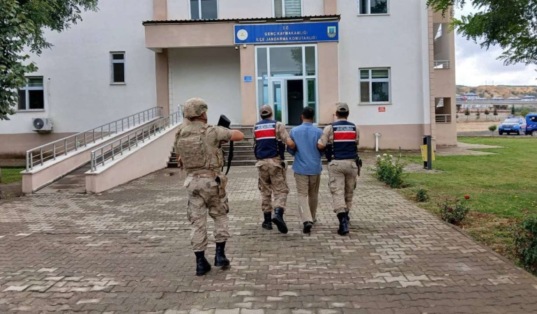 Jandarma Bir Haftada Suçluların Peşine Düştü