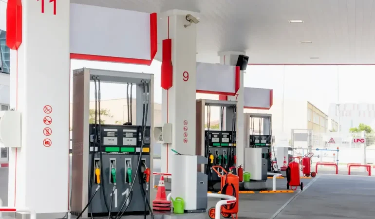Bingöl’de akaryakıt fiyatları yükseldi: Motorin 100 TL sınırında