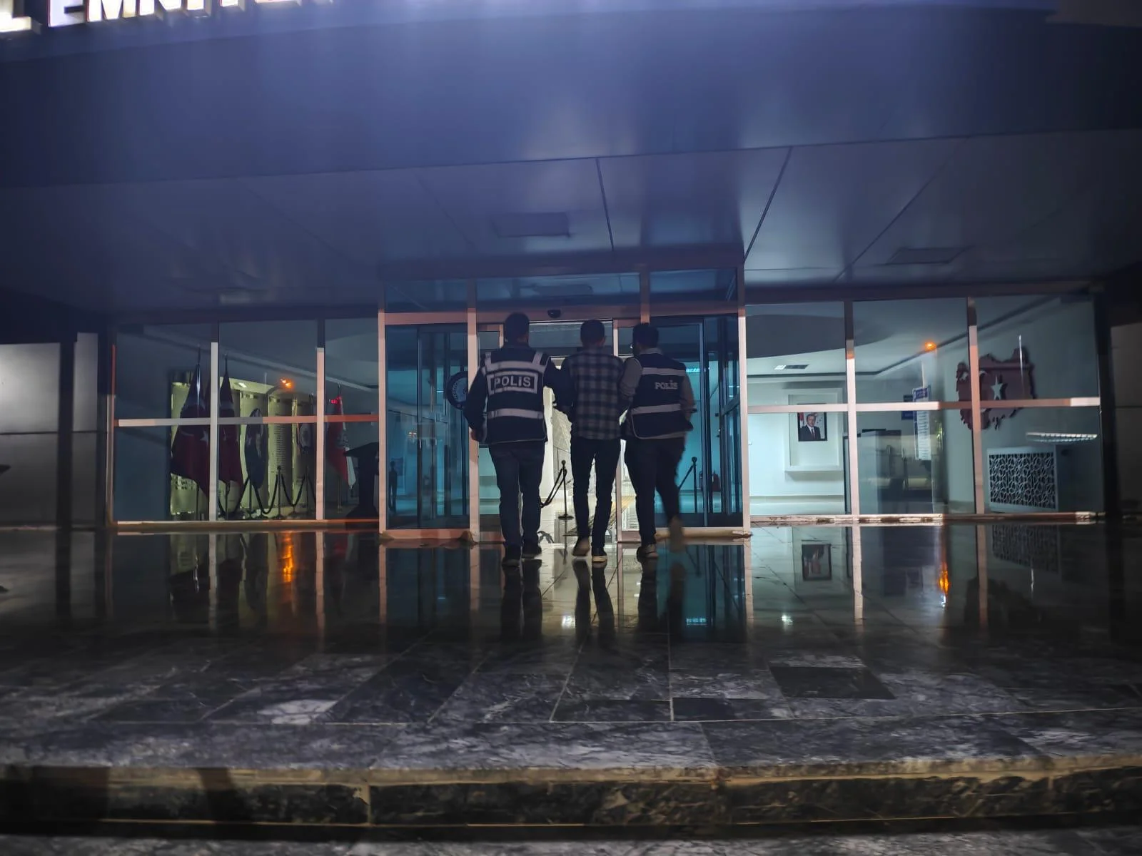 af5c68dd-9570-47b1-b6de-4fb2b9bbaf13