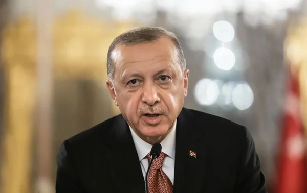 depositphotos_224182028-stock-photo-istanbul-turkey-nov-2018-turkish