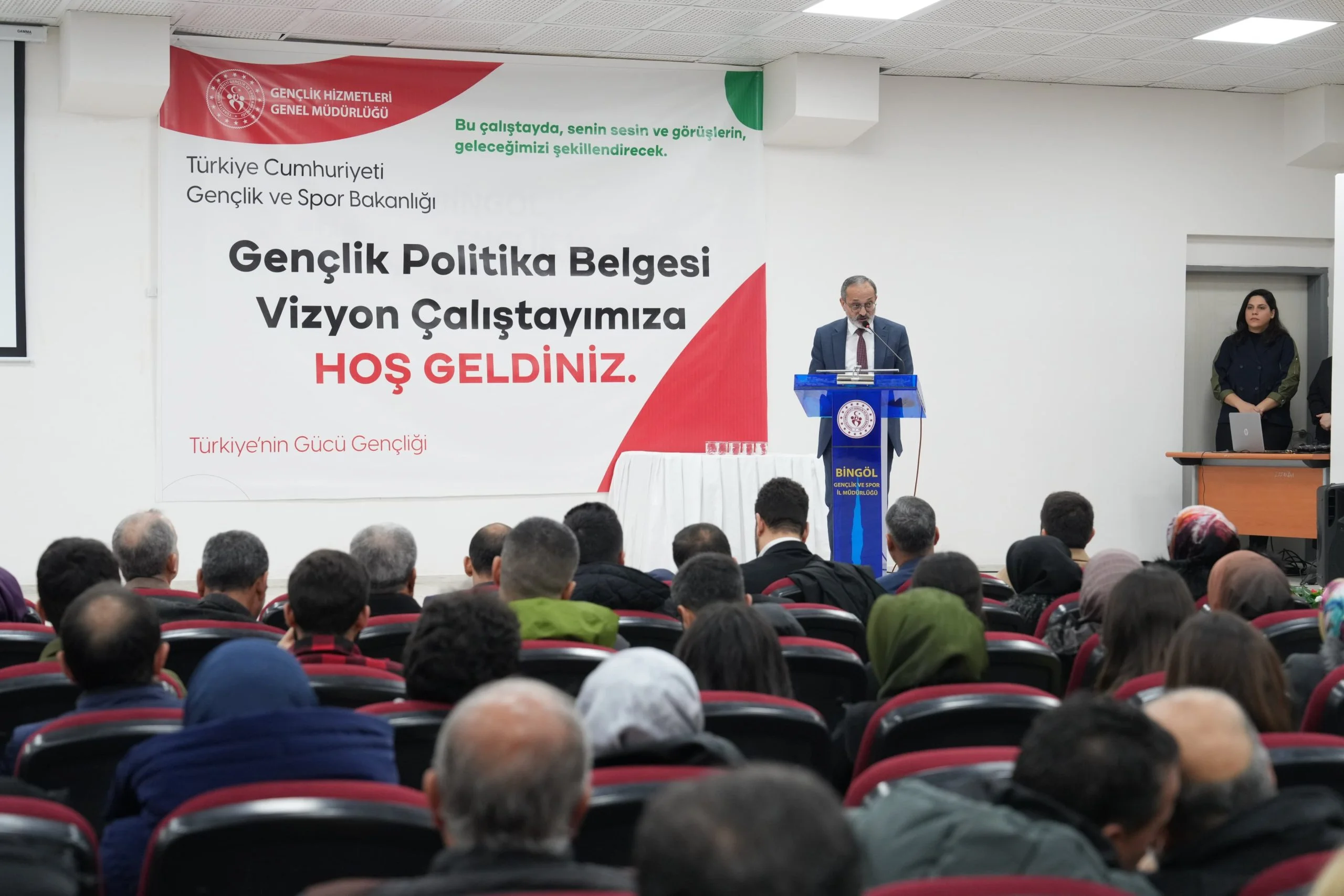 Bingöl’de Gençlik Politika Belgesi Vizyon Çalıştayı Gerçekleşti 