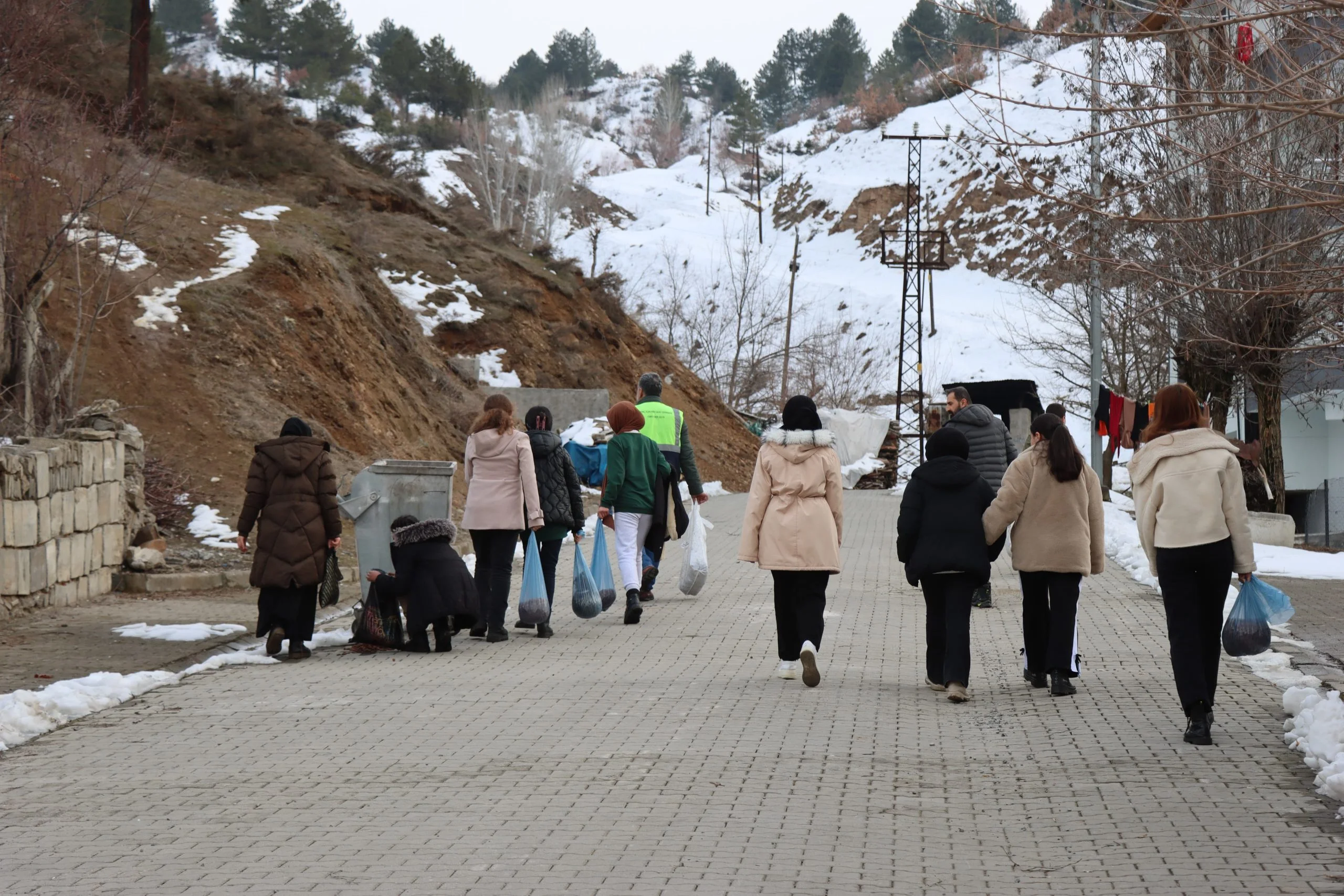 430b6892-7a92-4a81-91d0-a850d0d8da8a