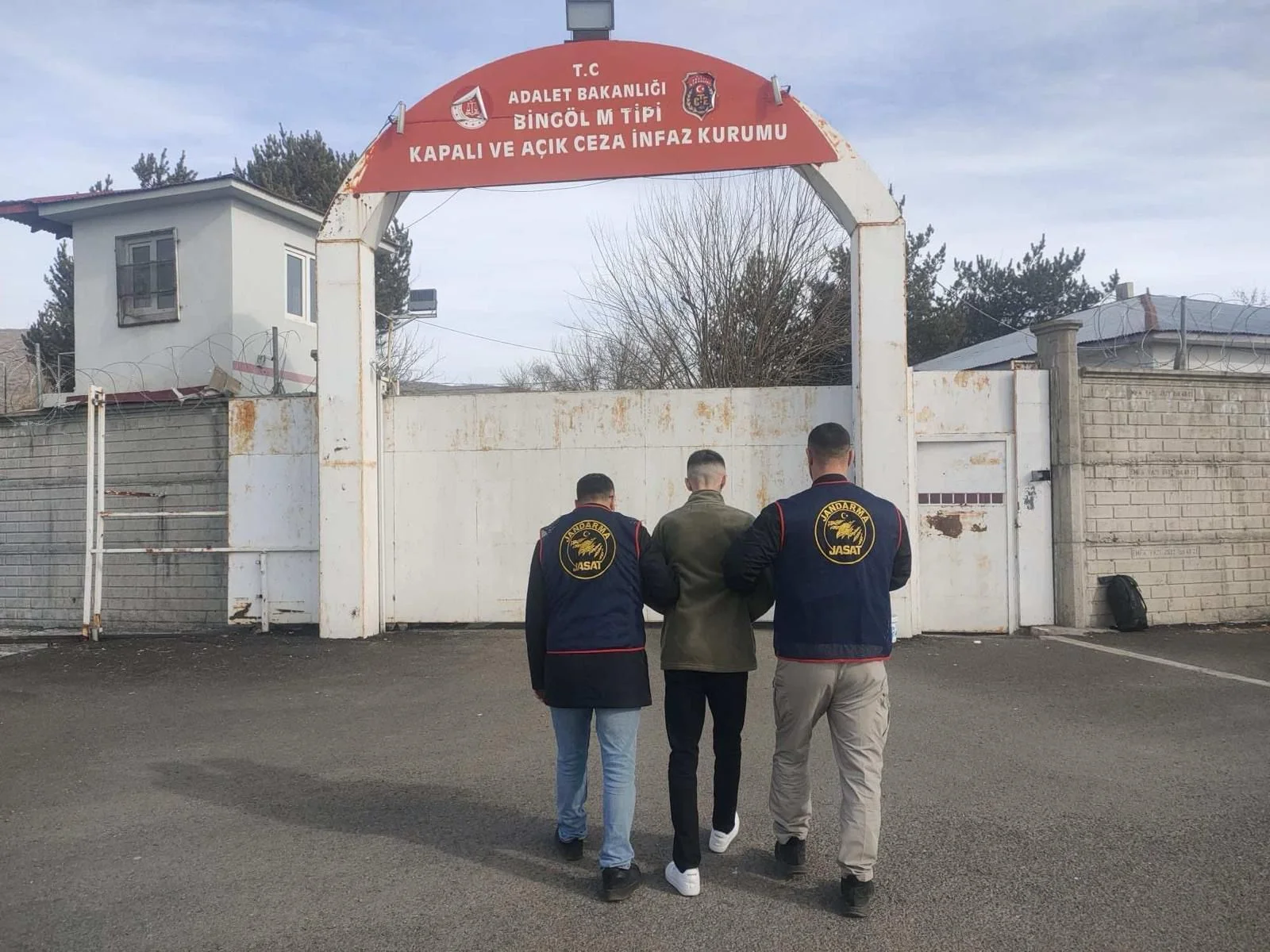 483581f6-c349-41be-960f-da88e2e991a1