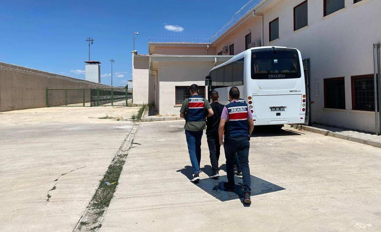 20c753c5-960e-49ba-ada5-d979a24693dc