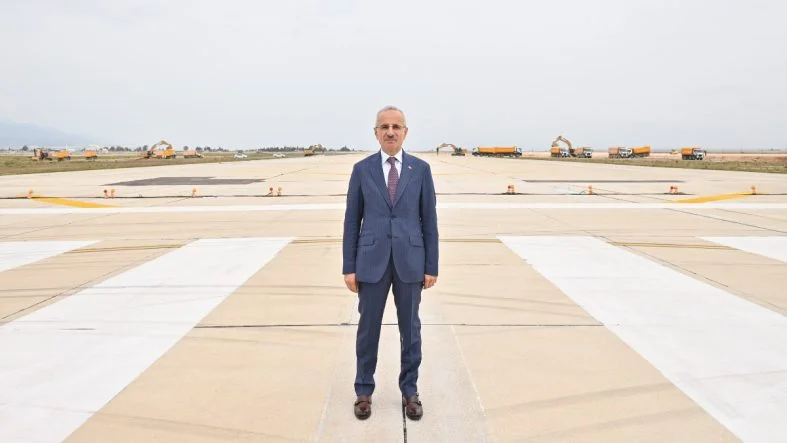 Hatay Havalimanı’nda Birinci Etap Çalışmaları Tamamlanıyor: Eylül’de Yeni Pist ve Apron Hizmete Girecek