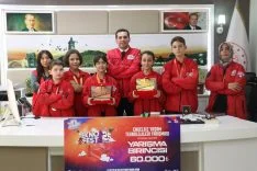 TEKNOFEST Birincisi Diyarbakırlı Öğrenciler, Aldıkları Ödülün Bir Kısmını Gazze’ye Bağışladı