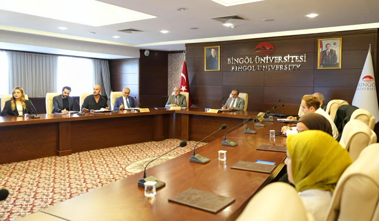 G46_CldWwAA1QOo_MoreDetail-v3_x1_988x577_2pass_MoreDetail-v3