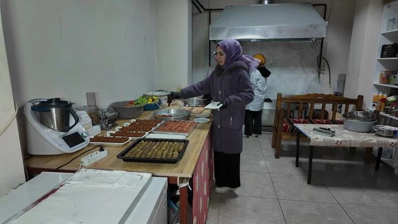 3 çocuk annesinin çocukluk tutkusu işi oldu