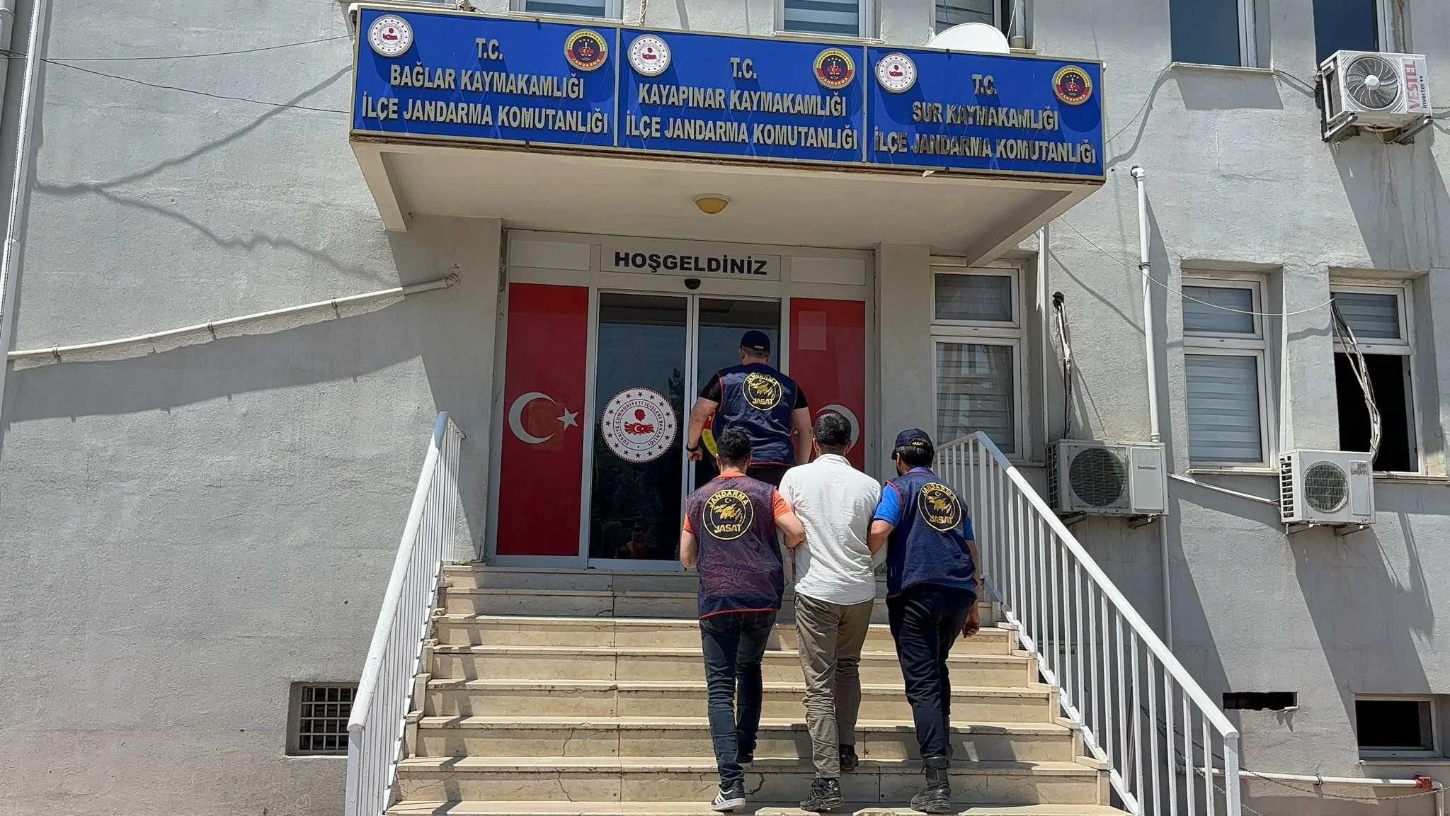 Diyarbakır’da 149 Aranan Şahıs Yakalandı
